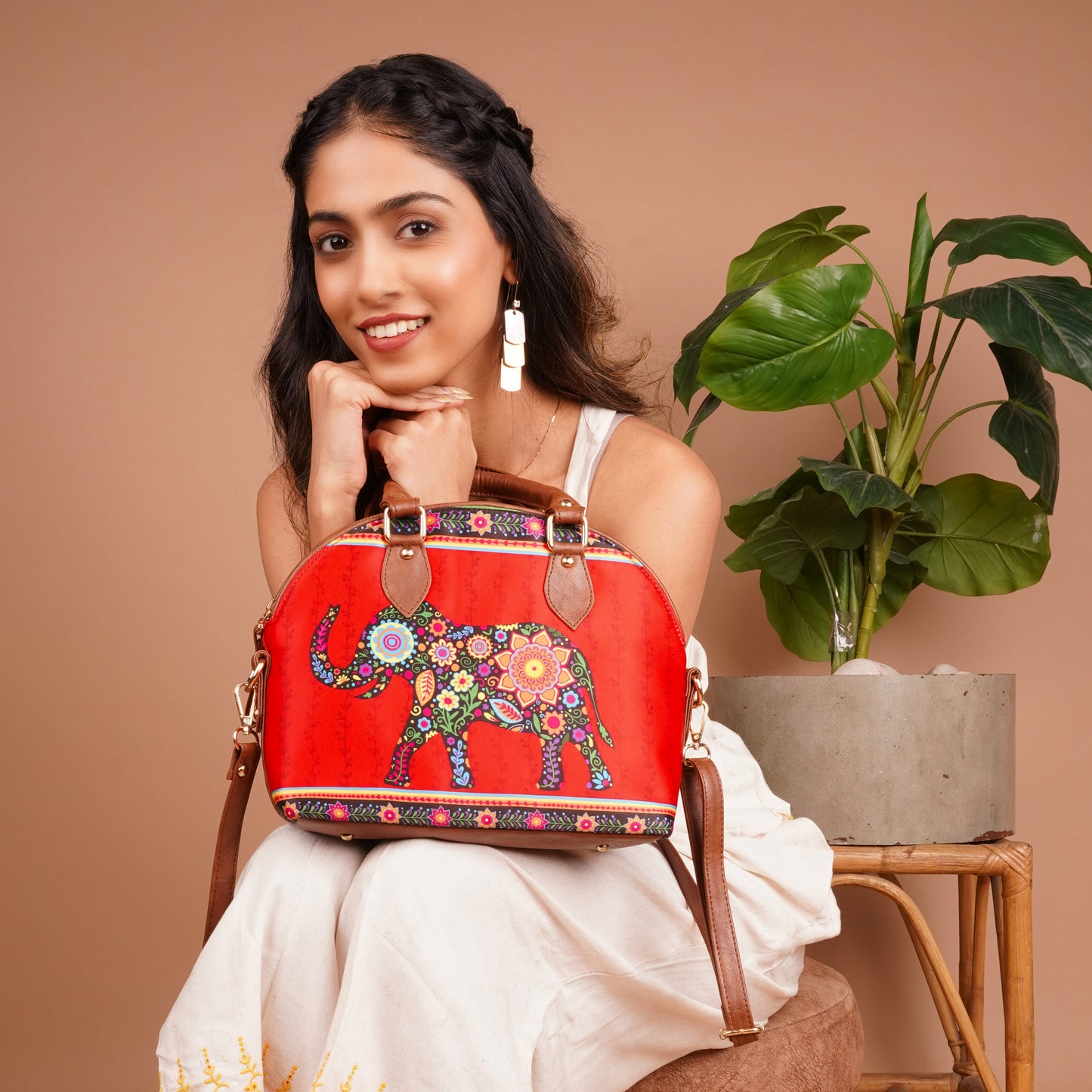 FLORAL HAATHI