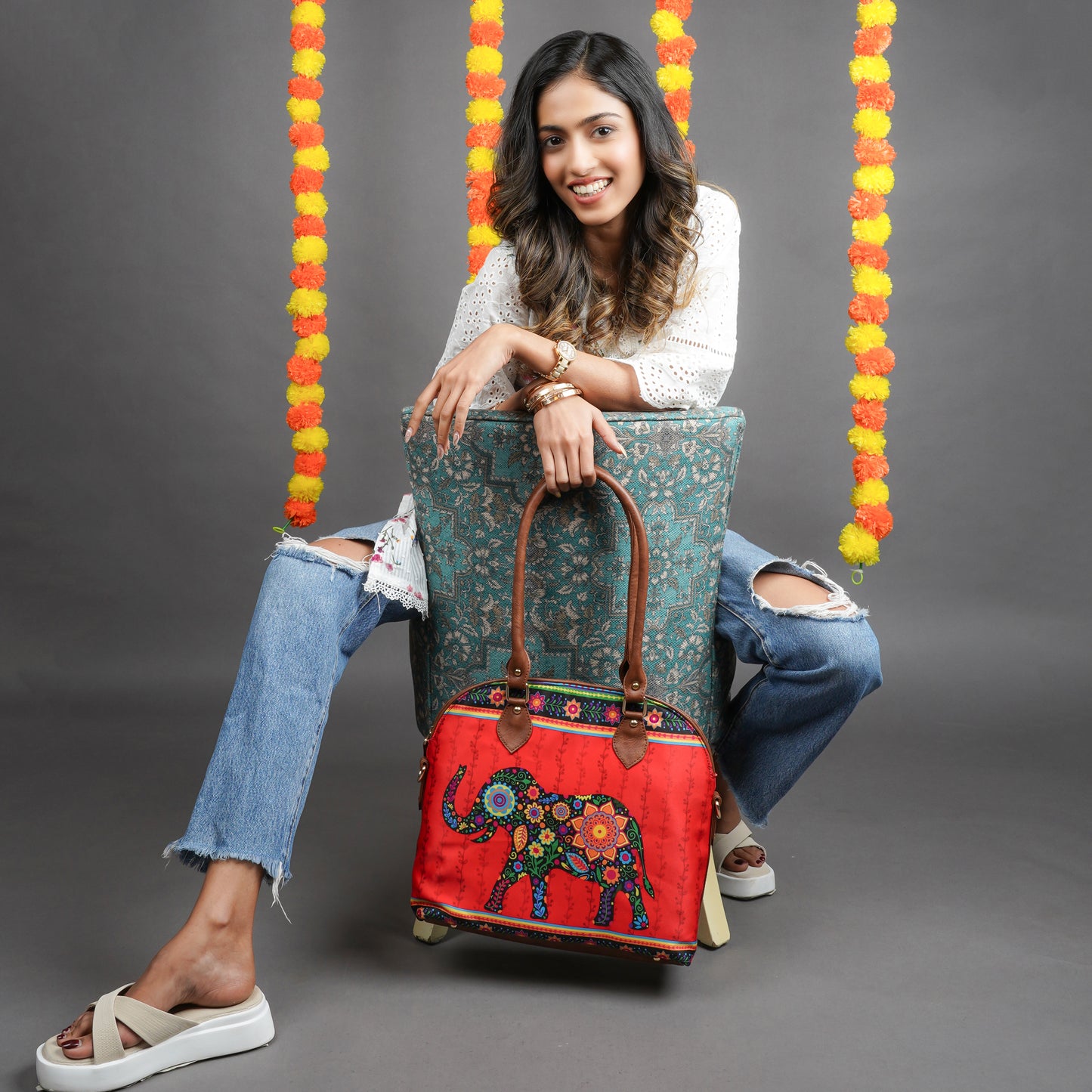 FLORAL HAATHI