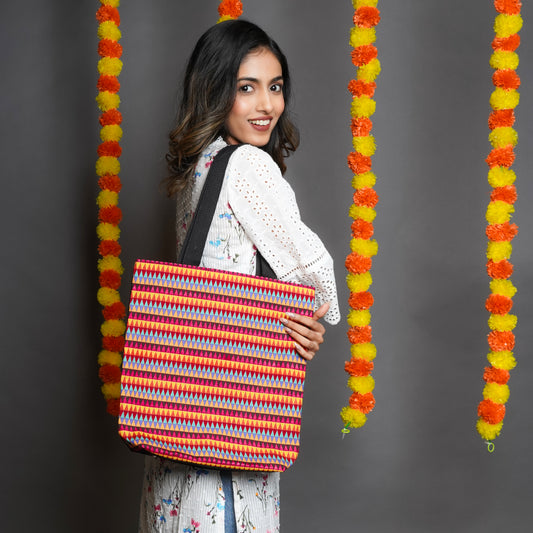 TRIPPY TRIANGLE PATTERN